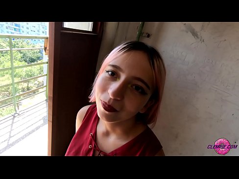 ❤️ Sha'awar ɗalibi yana tsotsar Baƙo a Waje - Cum A Fuskarsa Batsa ❌️❤